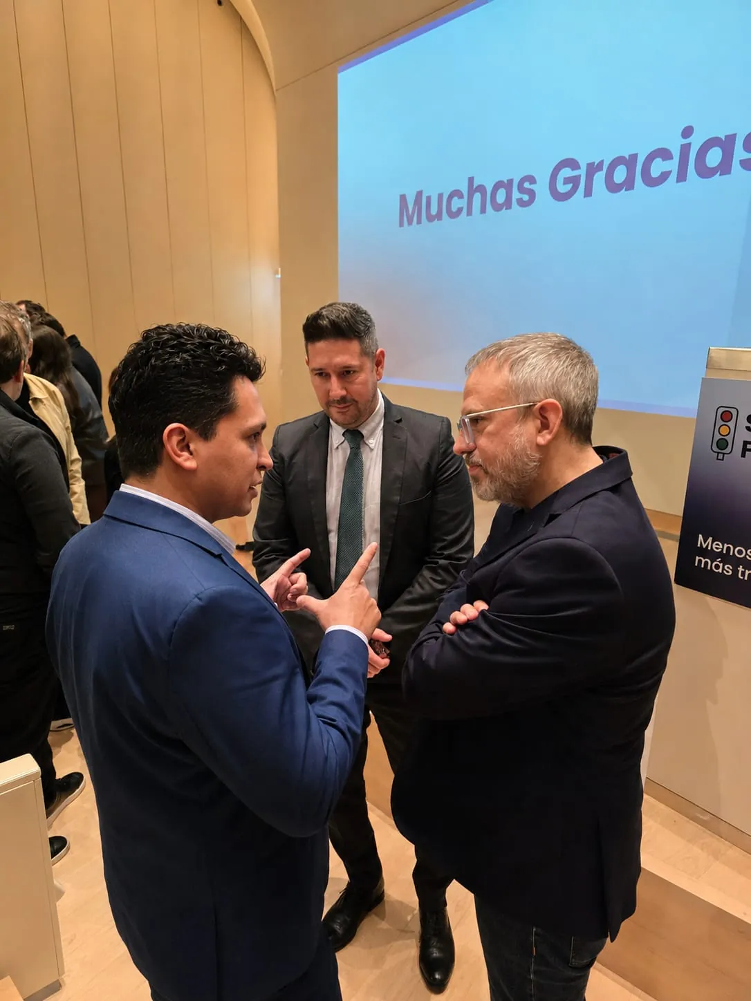 Diego Macana Roa talking with Diego Valenzuela after a lecture